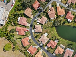 Laurel Hollow Dr-S2511-038.jpg