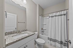  Photo 47