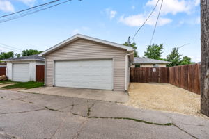 291 Smithfield Ave - Exterior-7