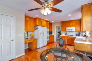 019_291 Wright Ave