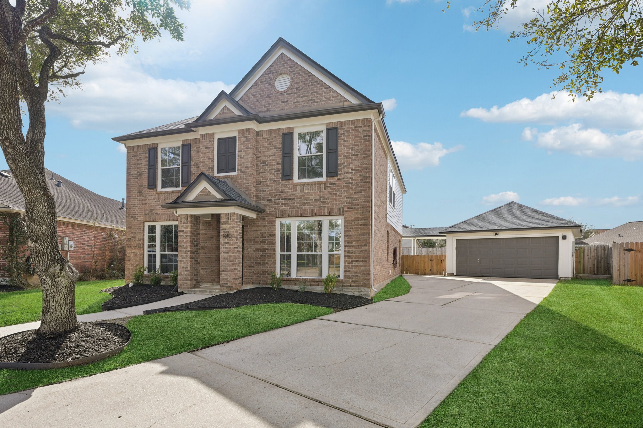 Fountain Brook Ct-L0302-002.jpg