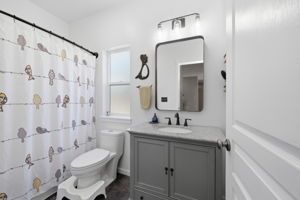  Photo 37