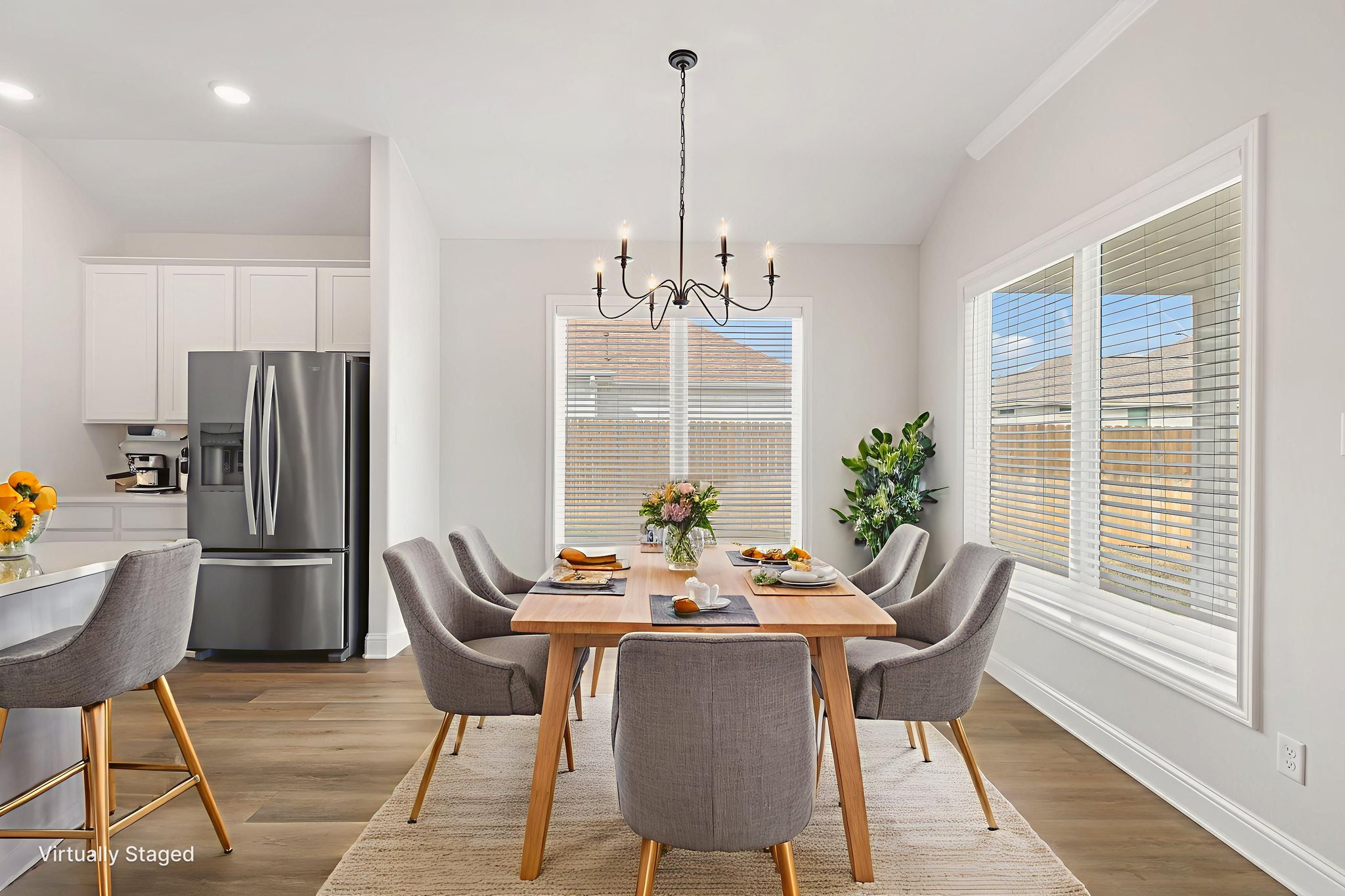 2N9A0165 virtually staged.jpeg