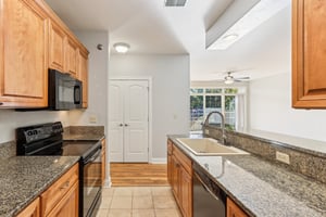 N University Dr 208-S1110-018.jpg