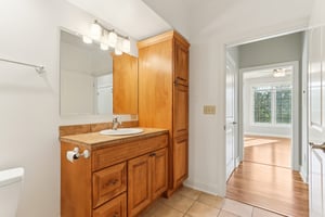 N University Dr 208-S1110-027.jpg