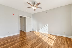 N University Dr 208-S1110-031.jpg