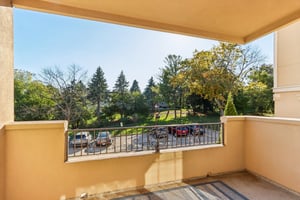 N University Dr 208-S1110-035.jpg