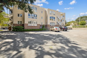 Welcome to 2912 St Johns Ave Unit 17