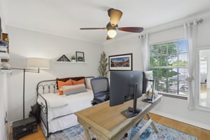 W Gandy Blvd C-2305-013.jpg