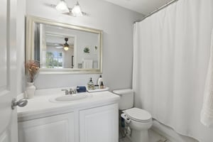 W Gandy Blvd C-2305-016.jpg