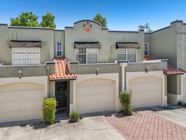 W Gandy Blvd C-2405-003.jpg