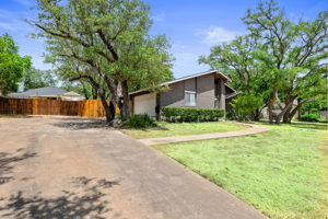 2915 Gabriel View Dr, Georgetown, TX 78628, USA Photo 2