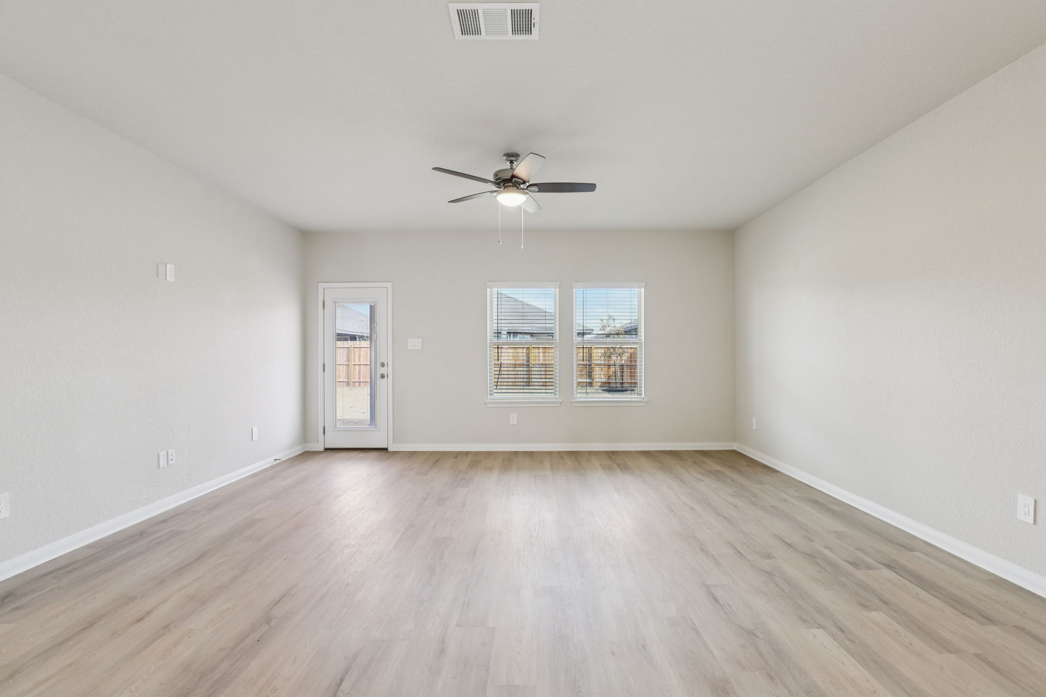 San Antonio - Catalina-2915 Junction Bay Converse TX 78109-007