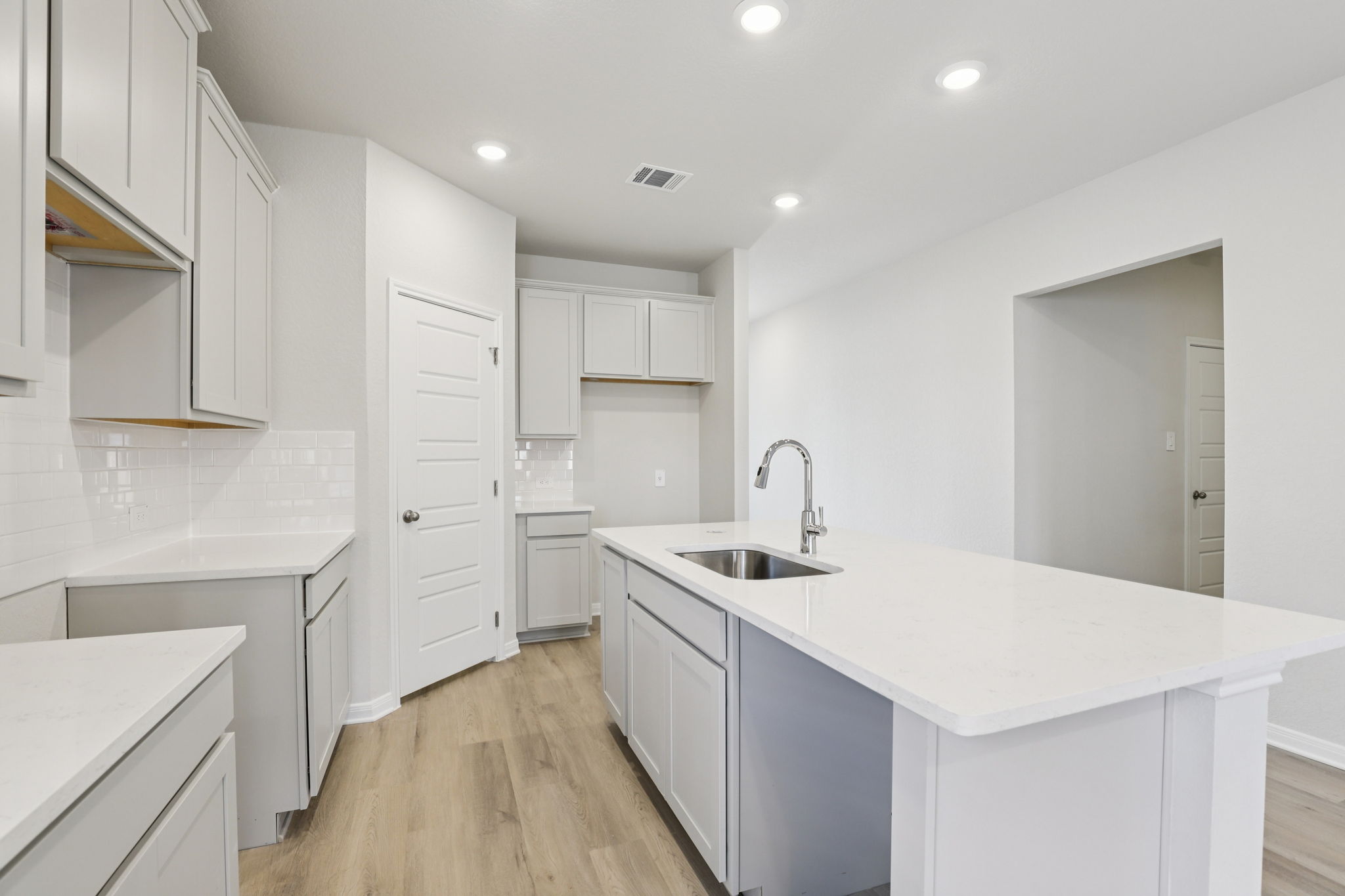 San Antonio - Catalina-2915 Junction Bay Converse TX 78109-013