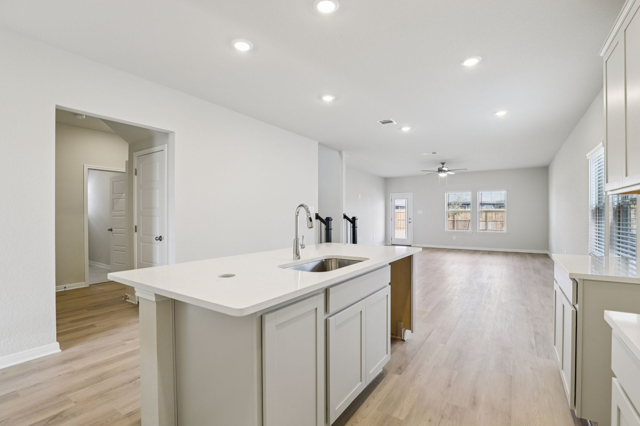 San Antonio - Catalina-2915 Junction Bay Converse TX 78109-014