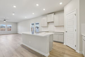 San Antonio - Catalina-2915 Junction Bay Converse TX 78109-011