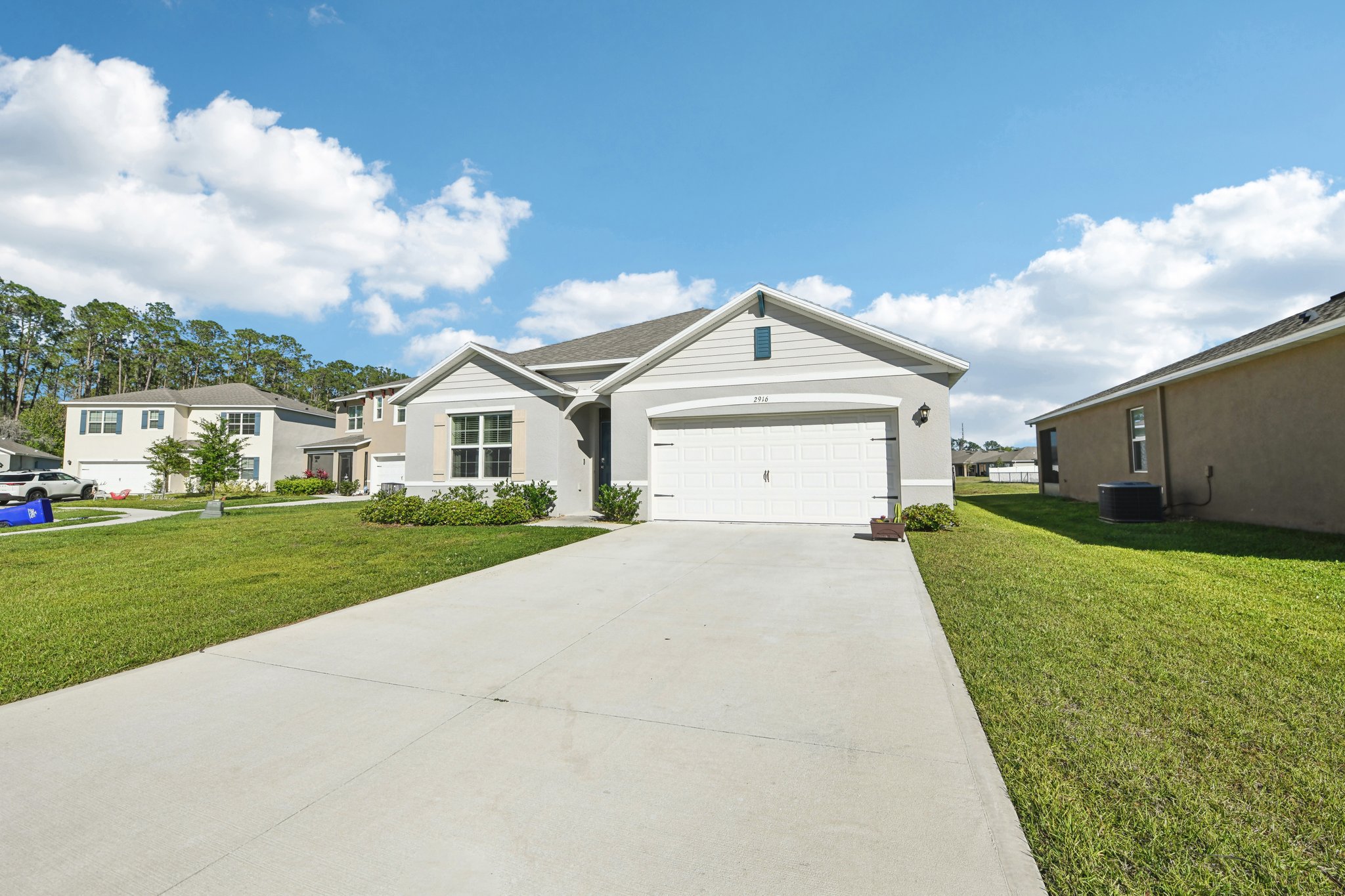 Canary Ln-002.jpg