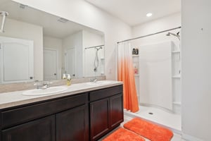 Canary Ln-035.jpg