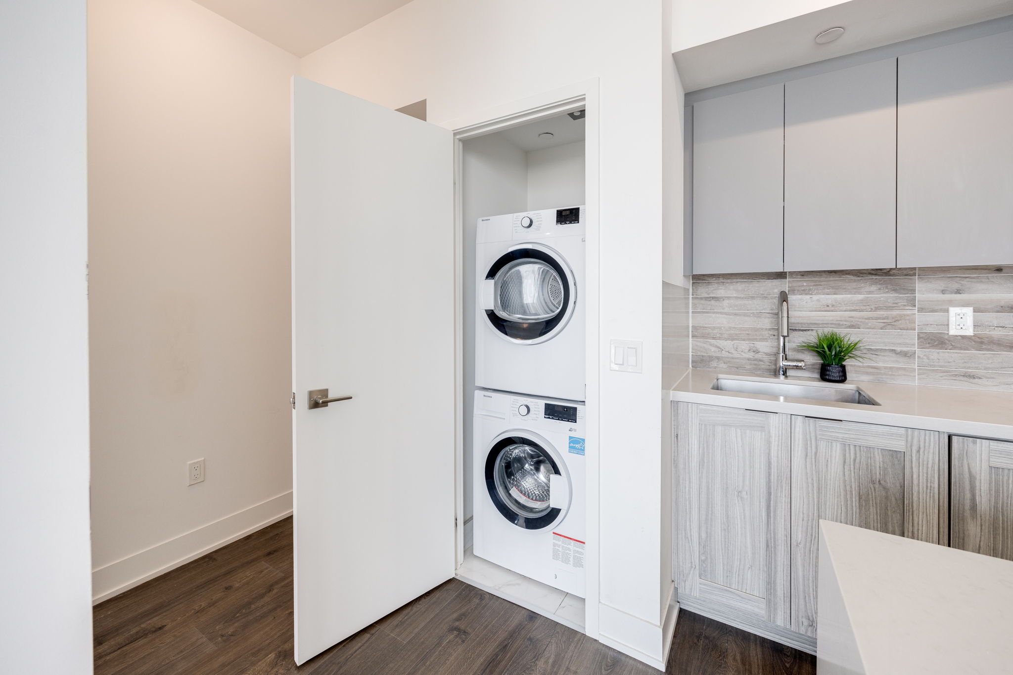 Vaughan property showcase — delivered property photograph 23