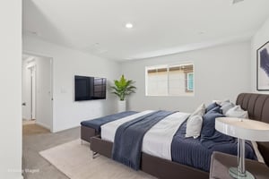 DSC00182 virtually staged.jpeg