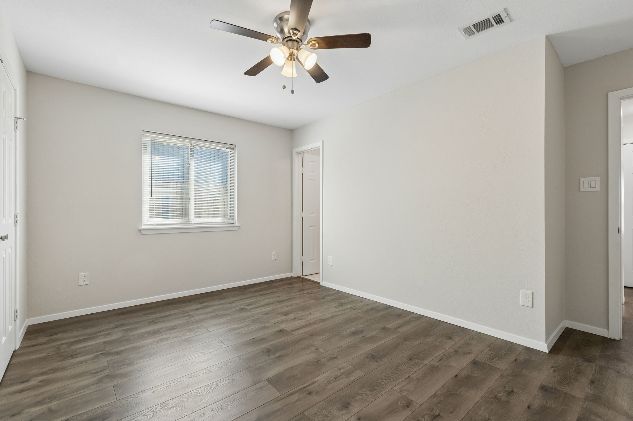 Home Office or Bedroom