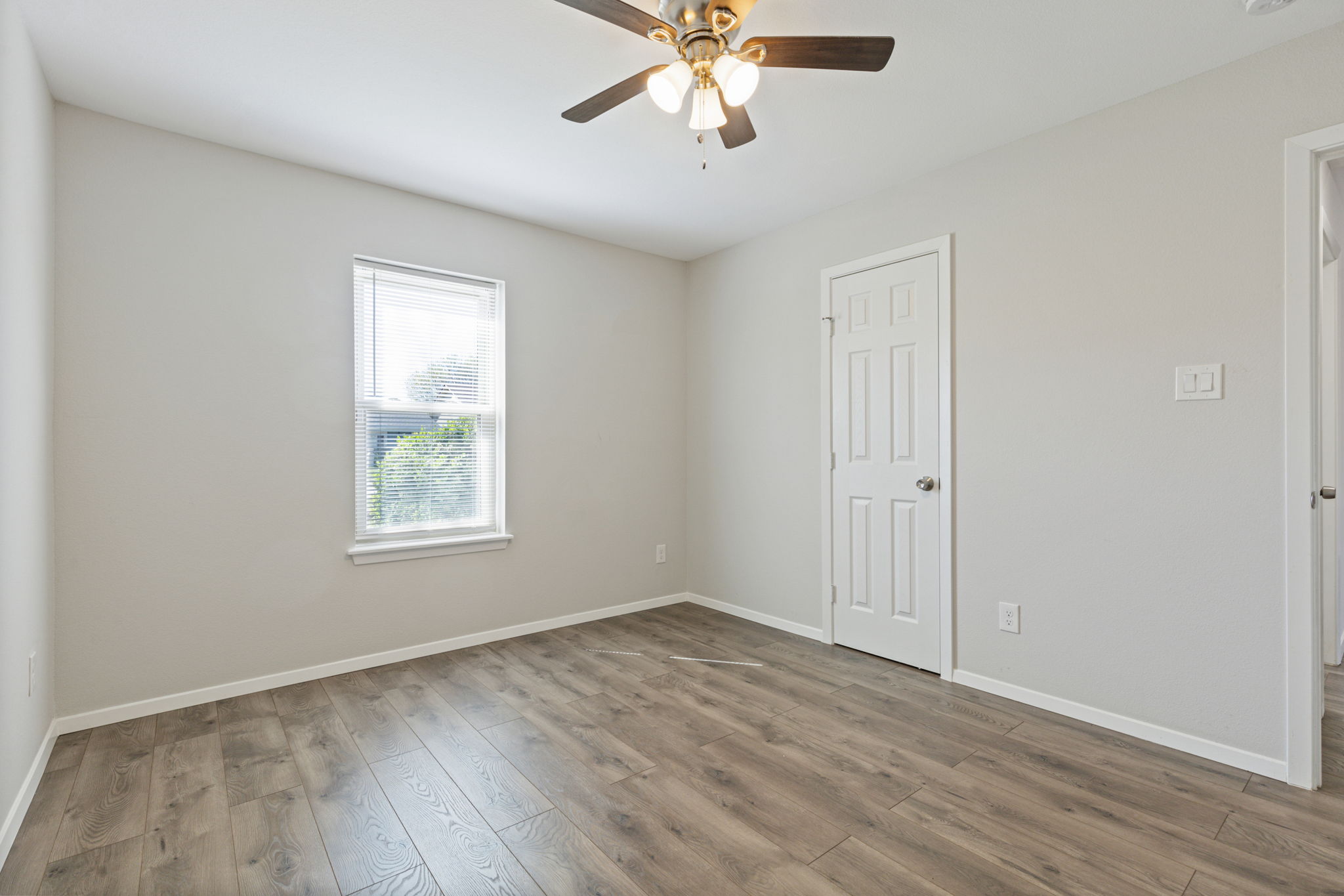 Home Office or Bedroom