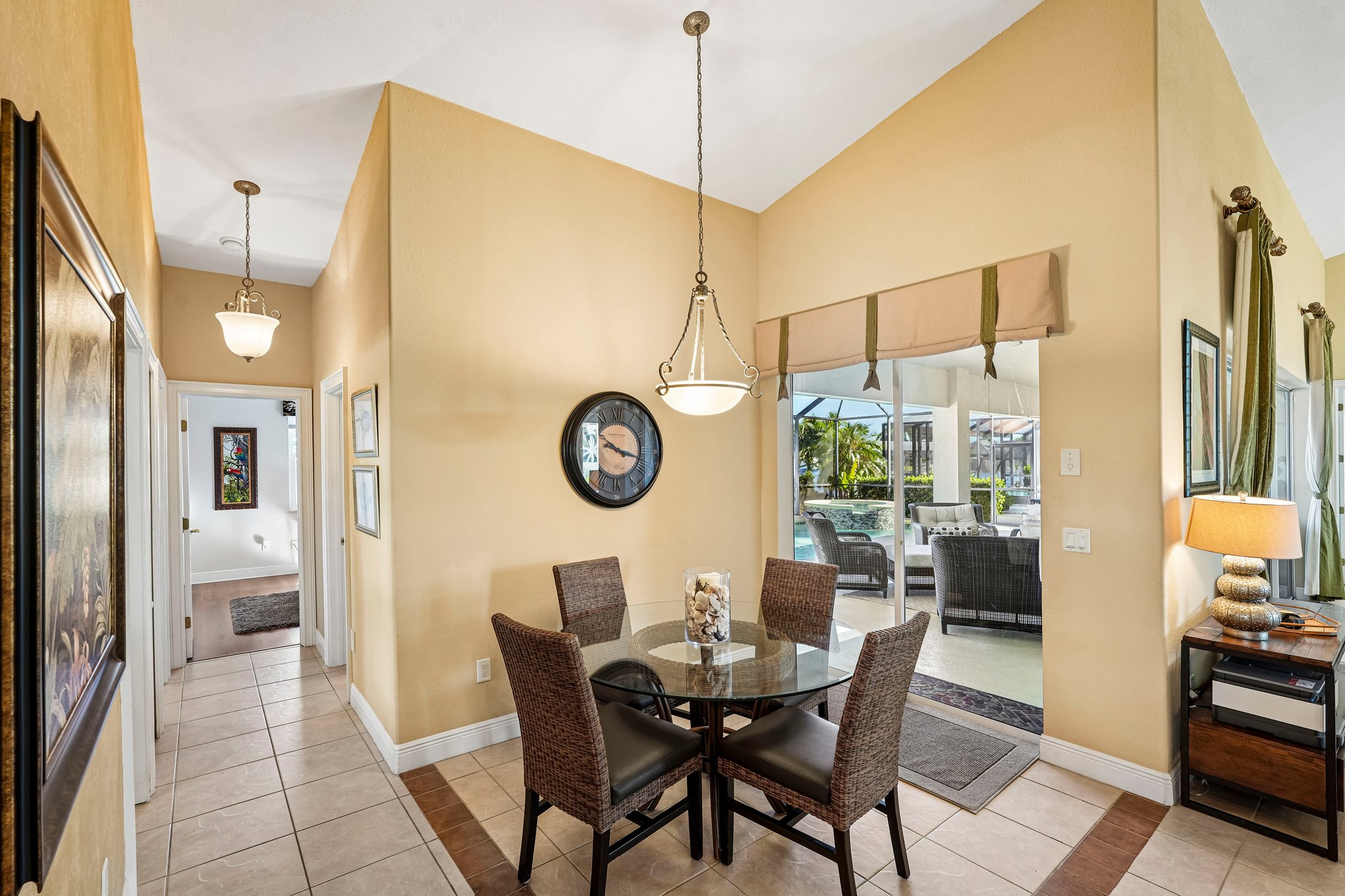 SW 26th St-S1610-013.jpg