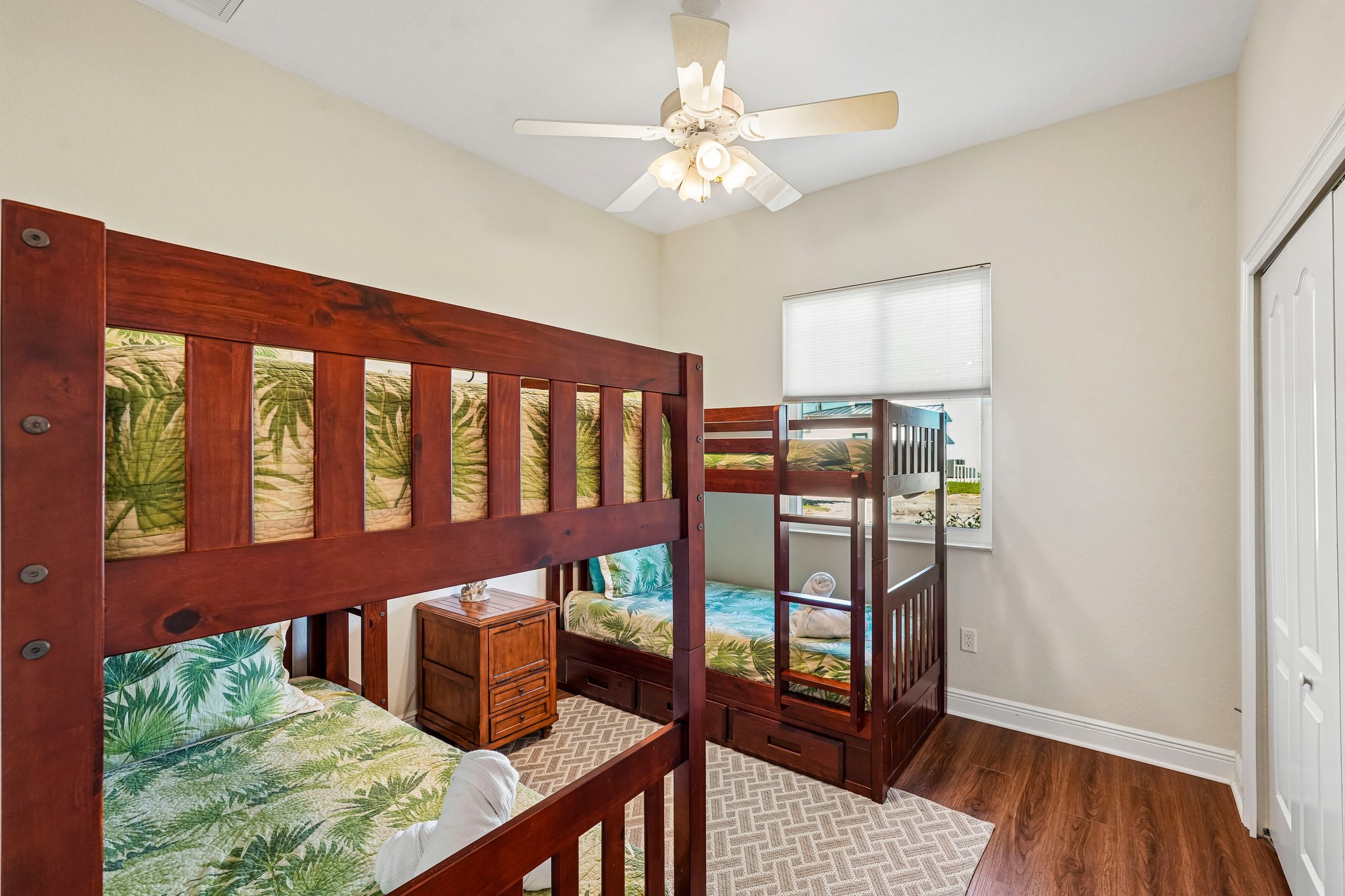 SW 26th St-S1610-021.jpg