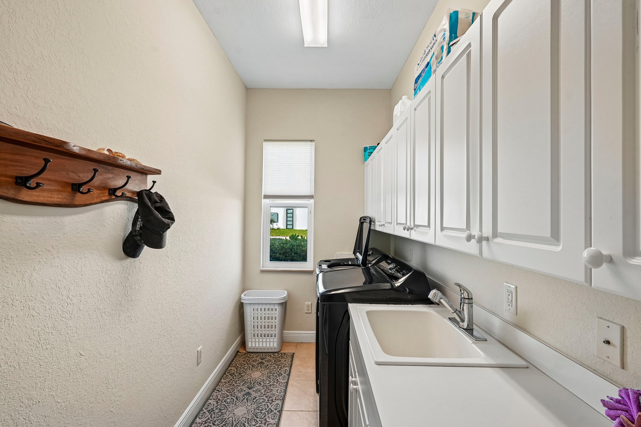 SW 26th St-S1610-029.jpg