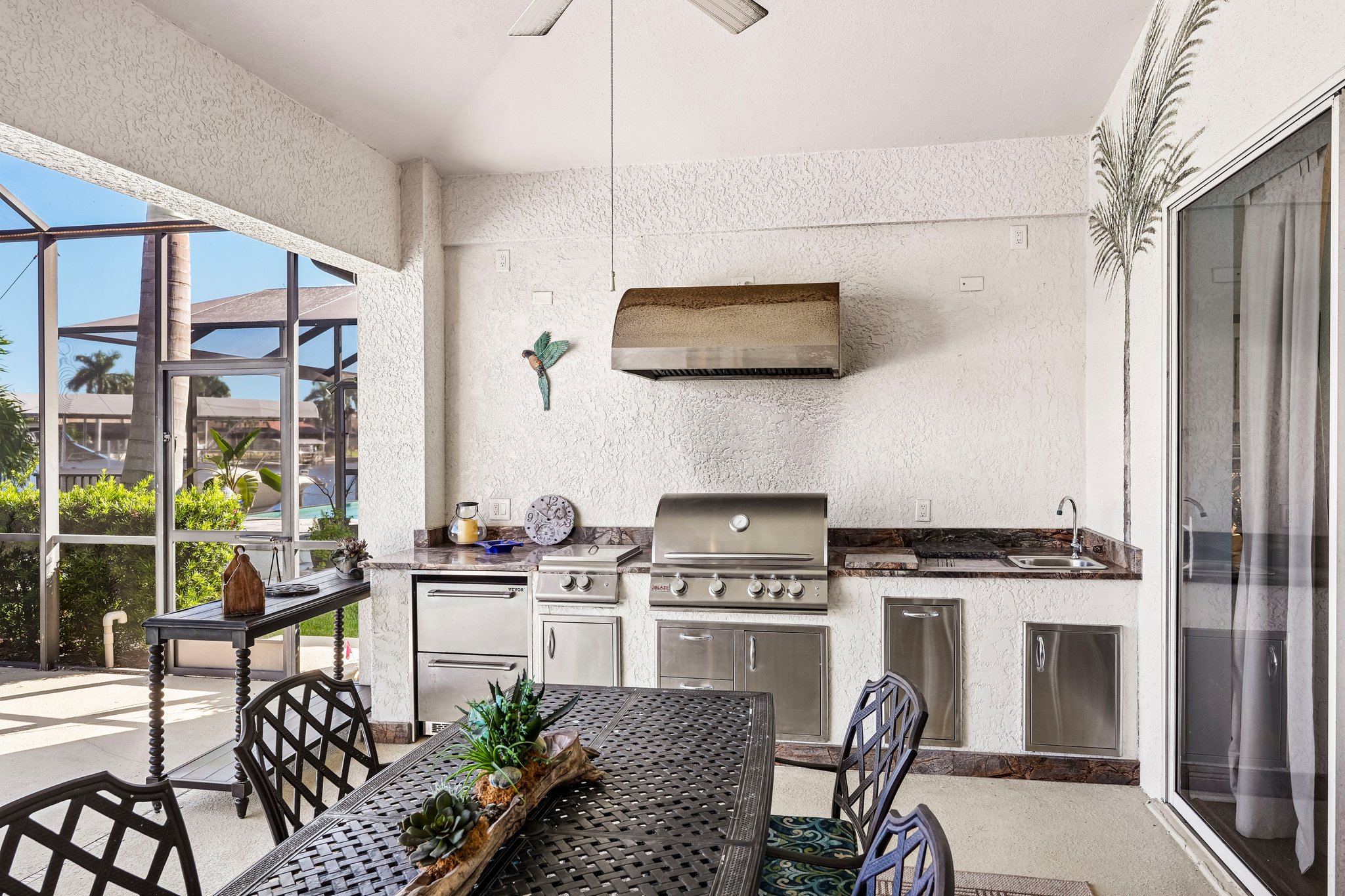 SW 26th St-S1610-041.jpg