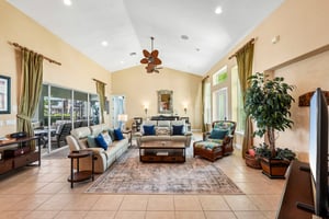 SW 26th St-S1610-010.jpg