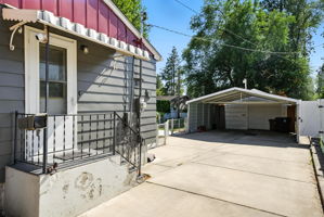  Photo 40