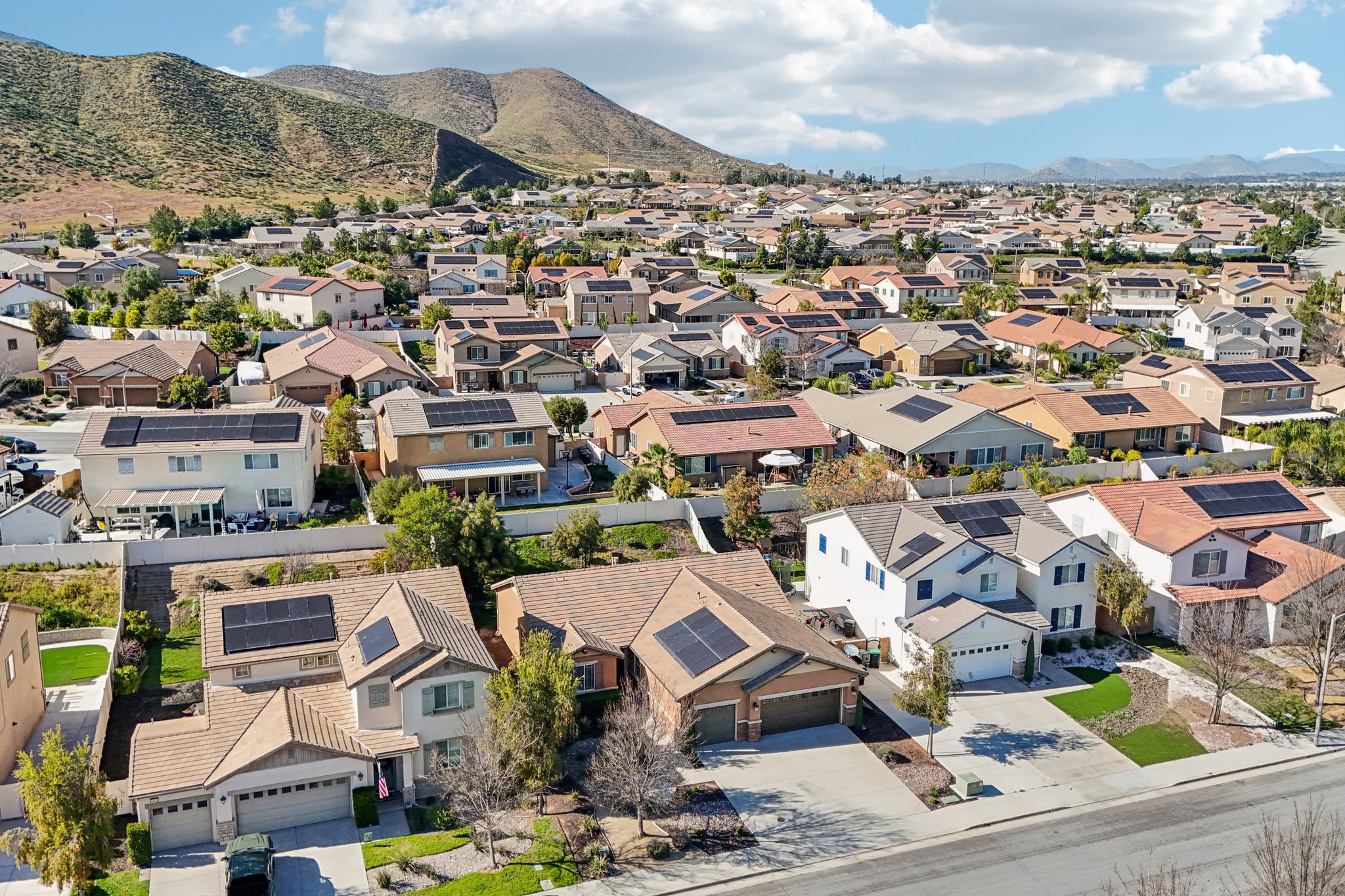 Abelia Glen St-S1203-045.jpg