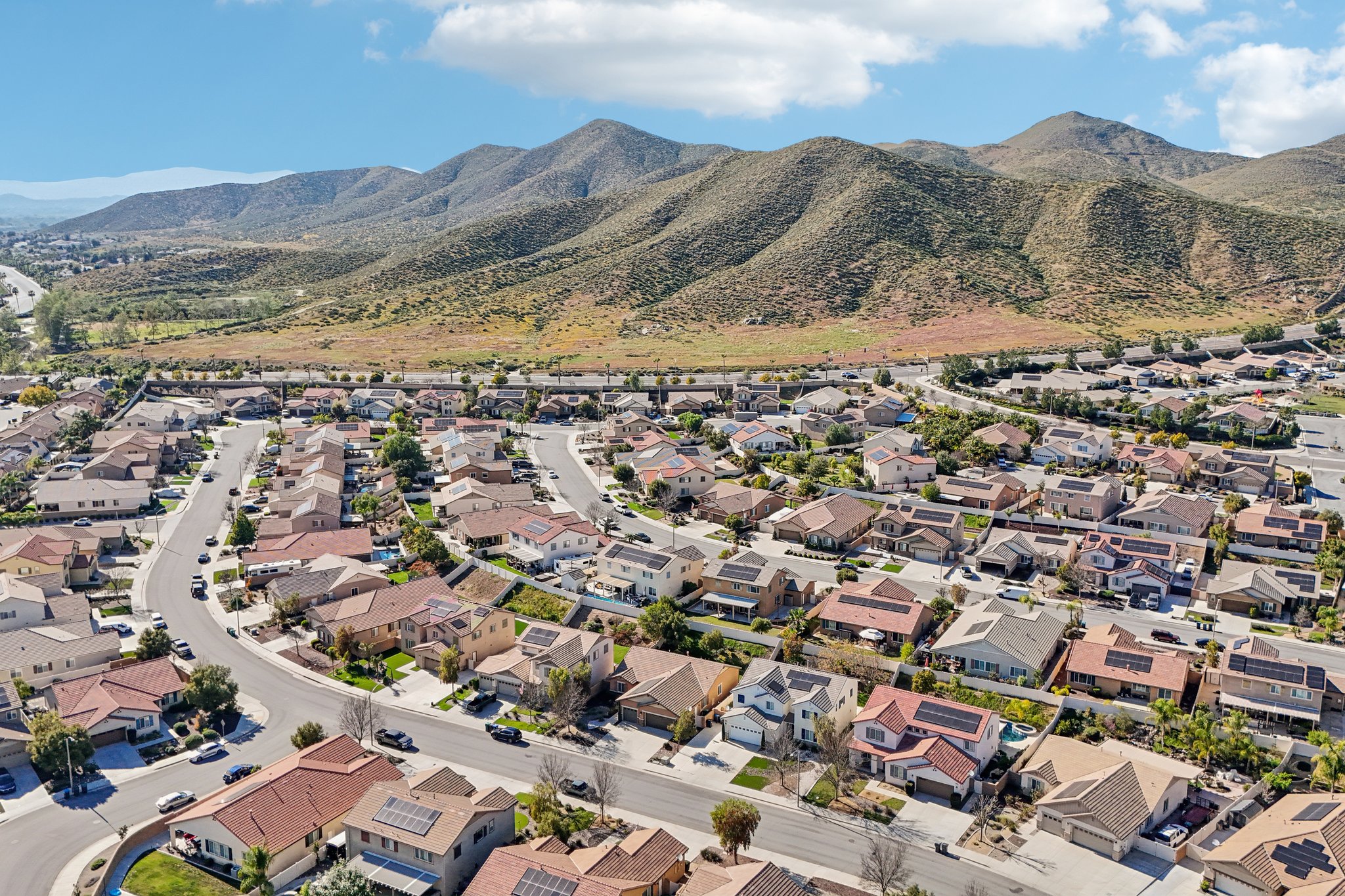 Abelia Glen St-S1203-048.jpg