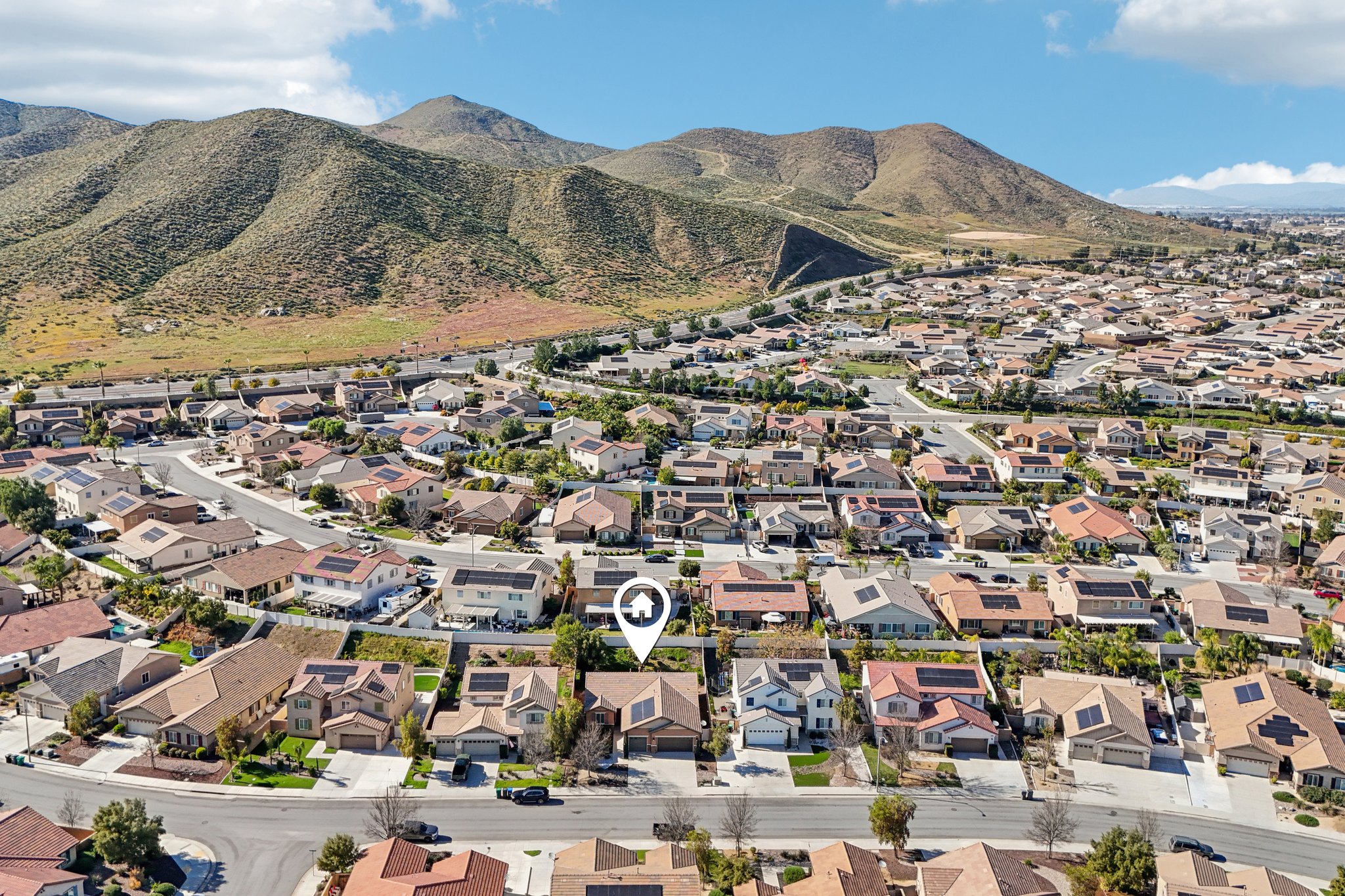 Abelia Glen St-S1203-050.jpg