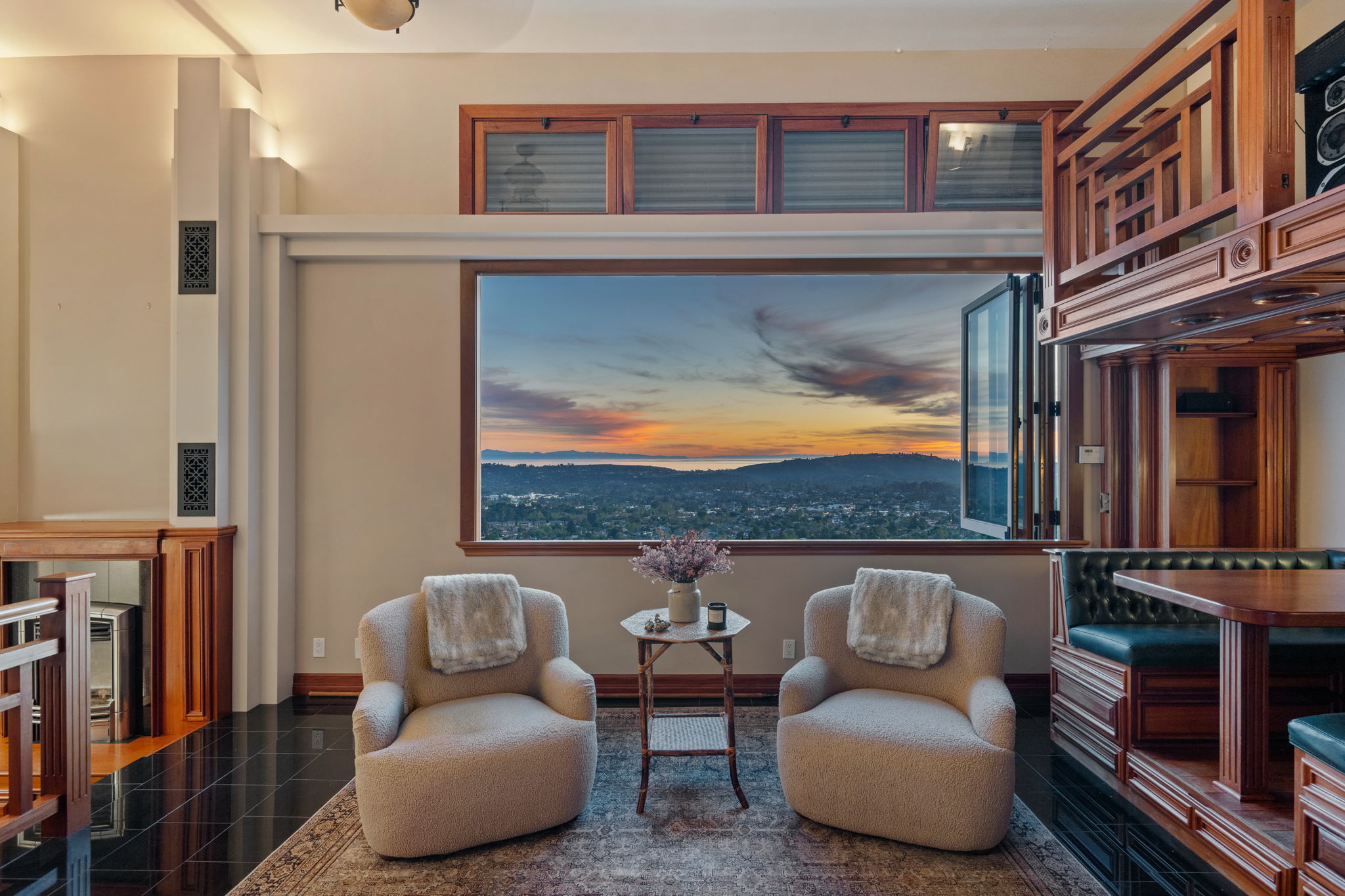 04-Living Room (twilight)