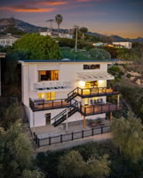 02-Exterior View (twilight)