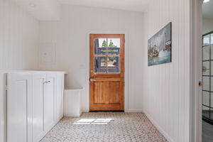 04-Mudroom