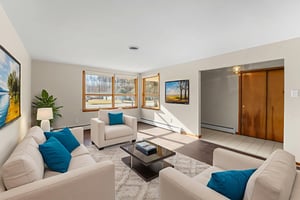 DSC09129 virtually staged.jpeg