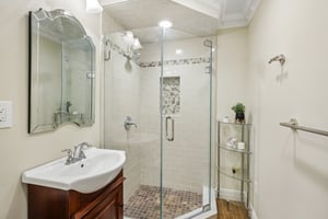IMG_2211.jpg