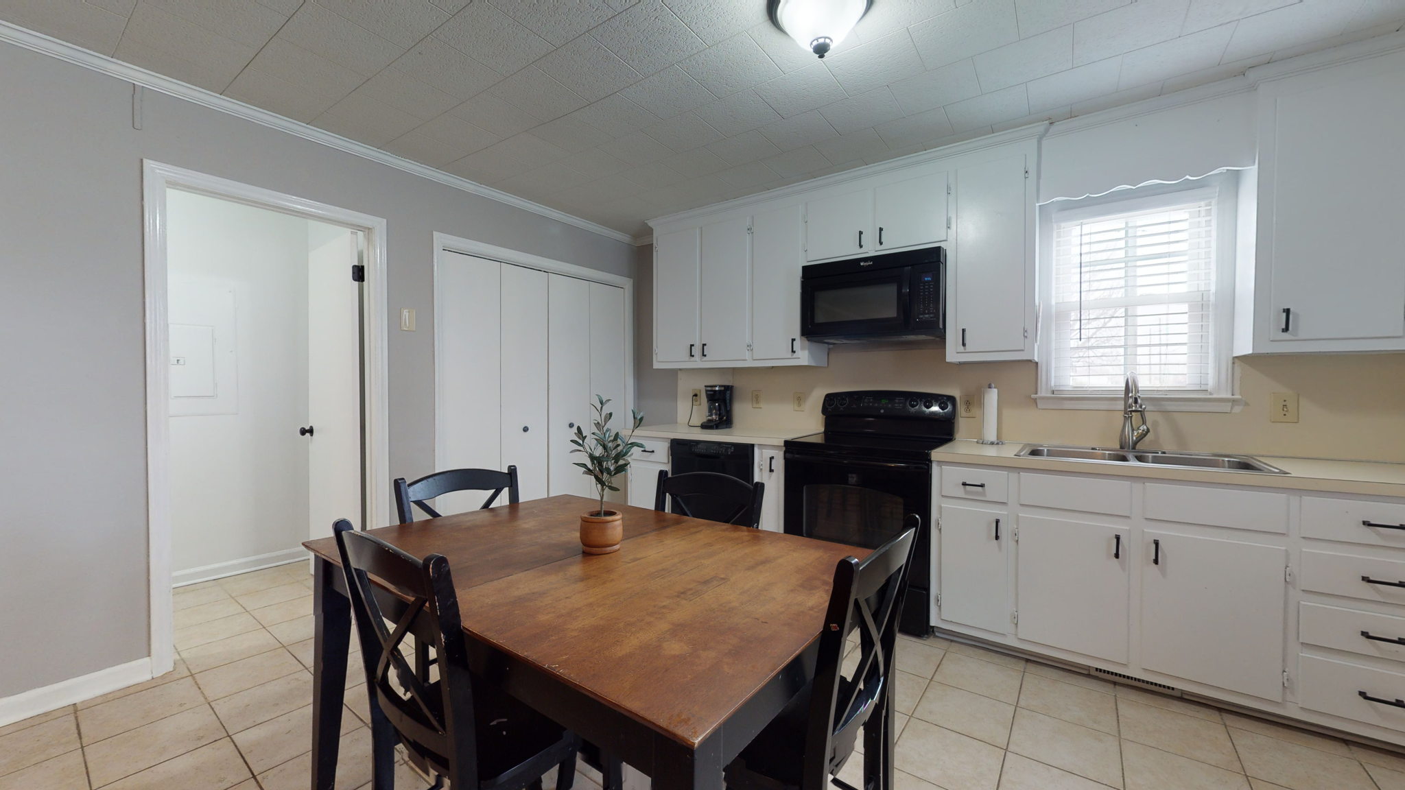 292 Main St, Winterville, NC 28590, USA Photo 22