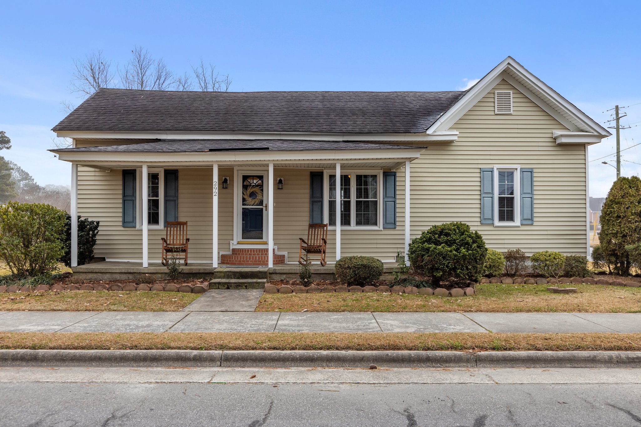 292 Main St, Winterville, NC 28590, USA Photo 2