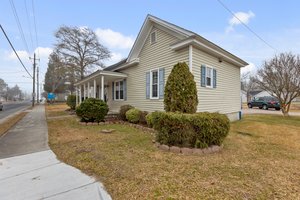 292 Main St, Winterville, NC 28590, USA Photo 4