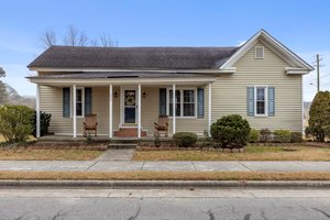 292 Main St, Winterville, NC 28590, USA Photo 1