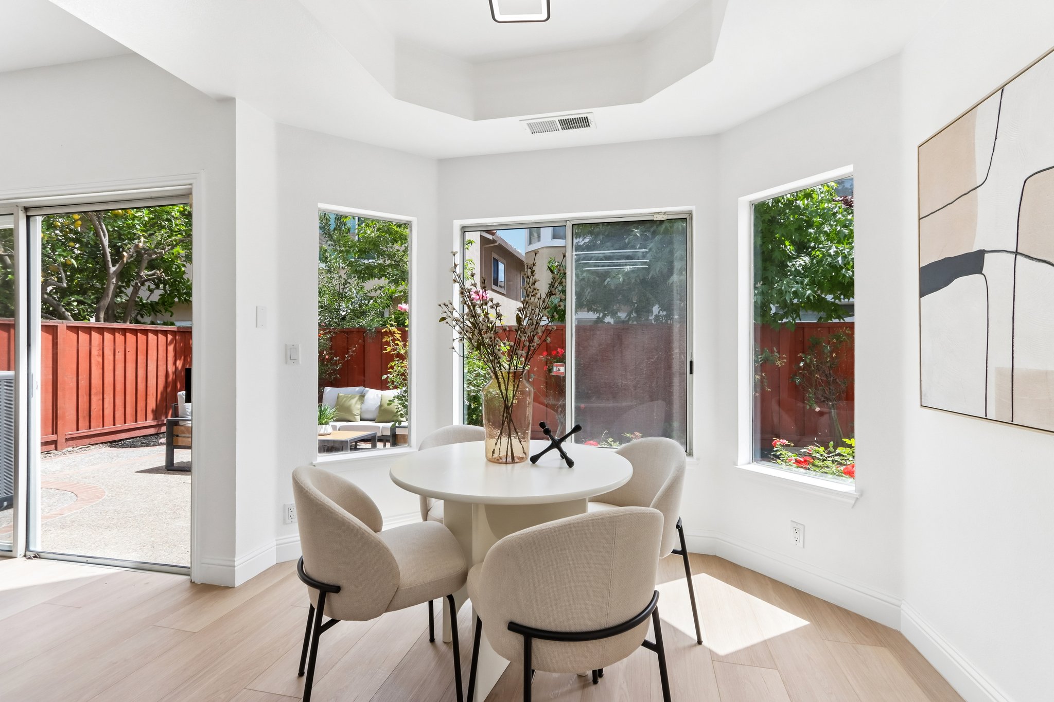 Silverlake Ct-S2207-028.jpg