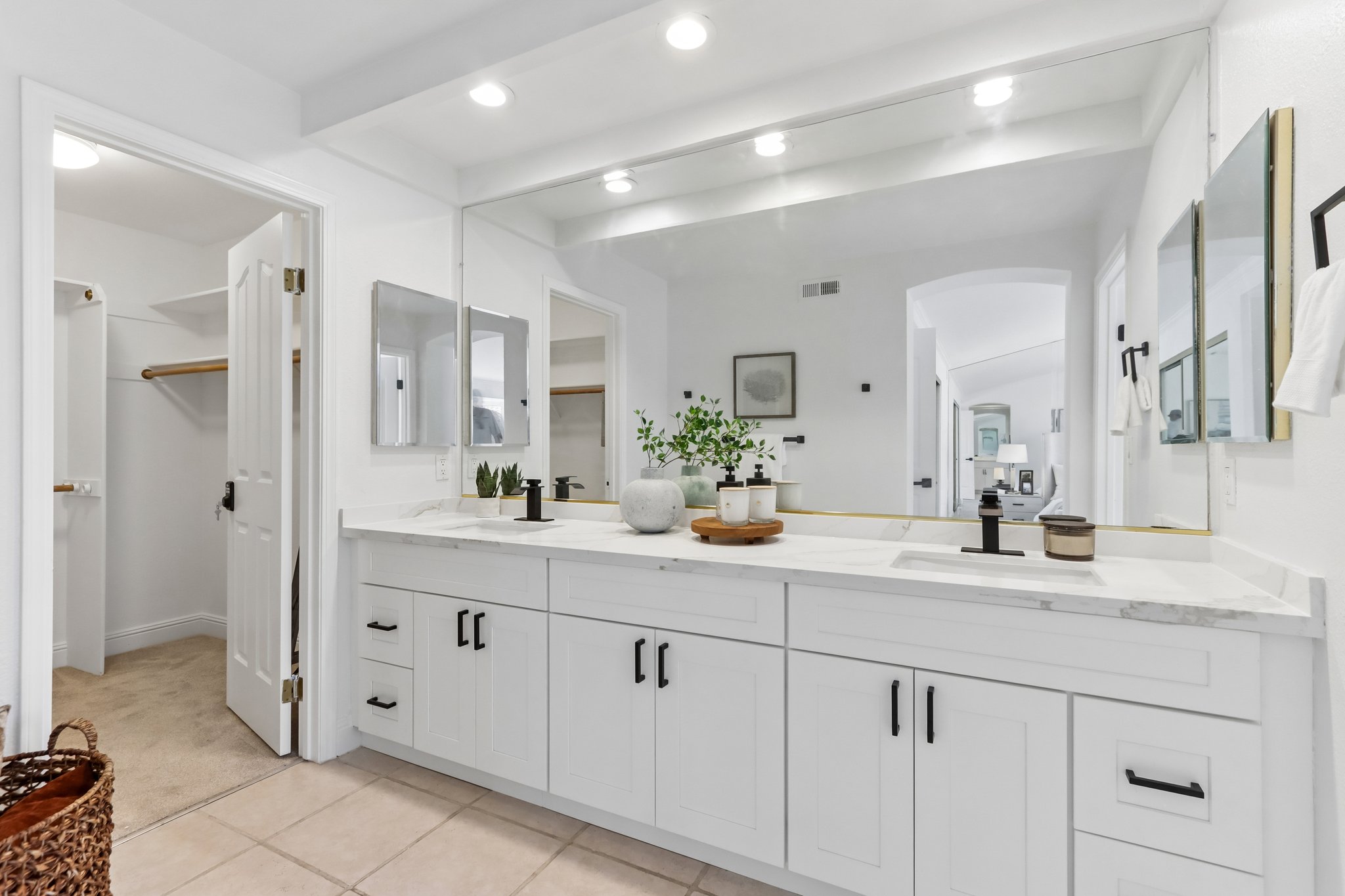 Silverlake Ct-S2207-052.jpg