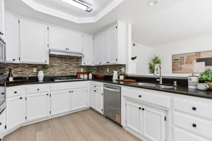 Silverlake Ct-S2207-032.jpg