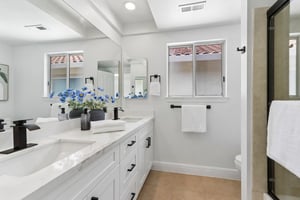 Silverlake Ct-S2207-045.jpg