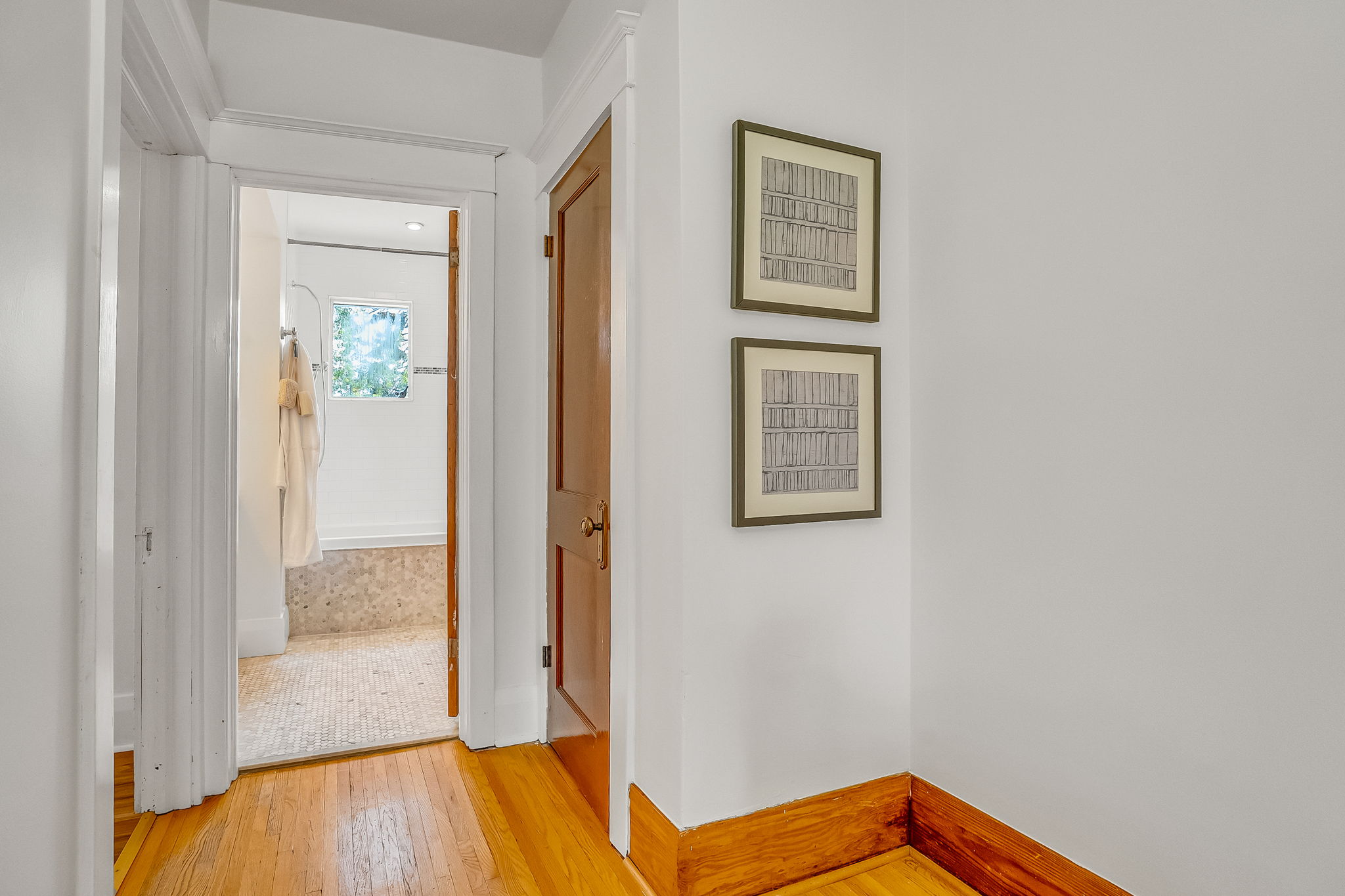 22-2nd floor hallway2