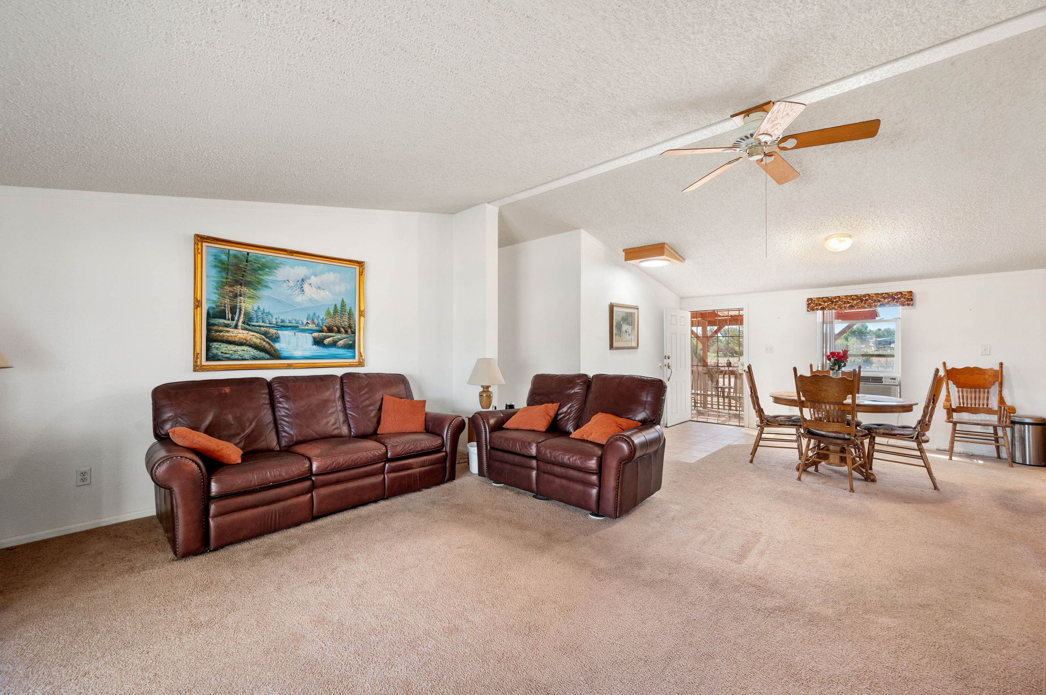 Living Room (2)